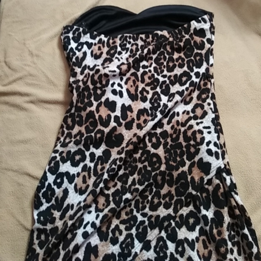 Dress - Picture 2 of 2